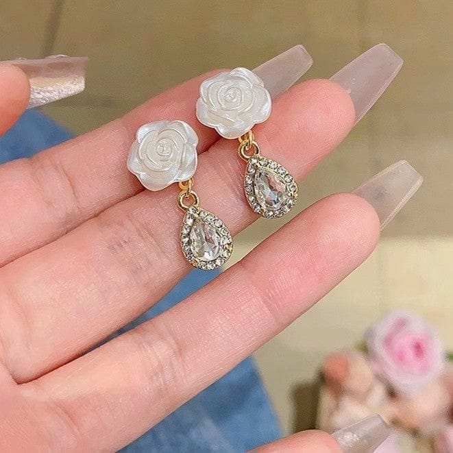 White Camellia Mosquito Coil No Pierced Female Earrings